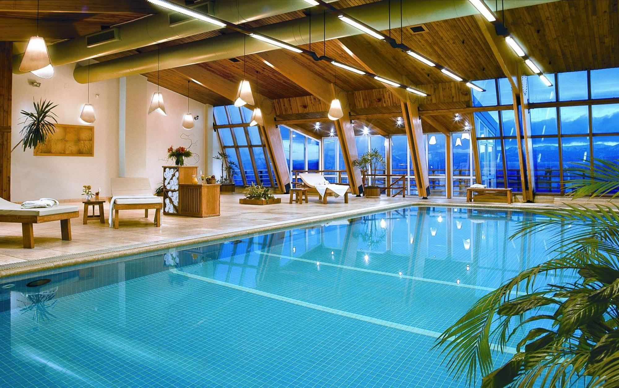 Nh Bariloche Edelweiss Hotel Exterior photo